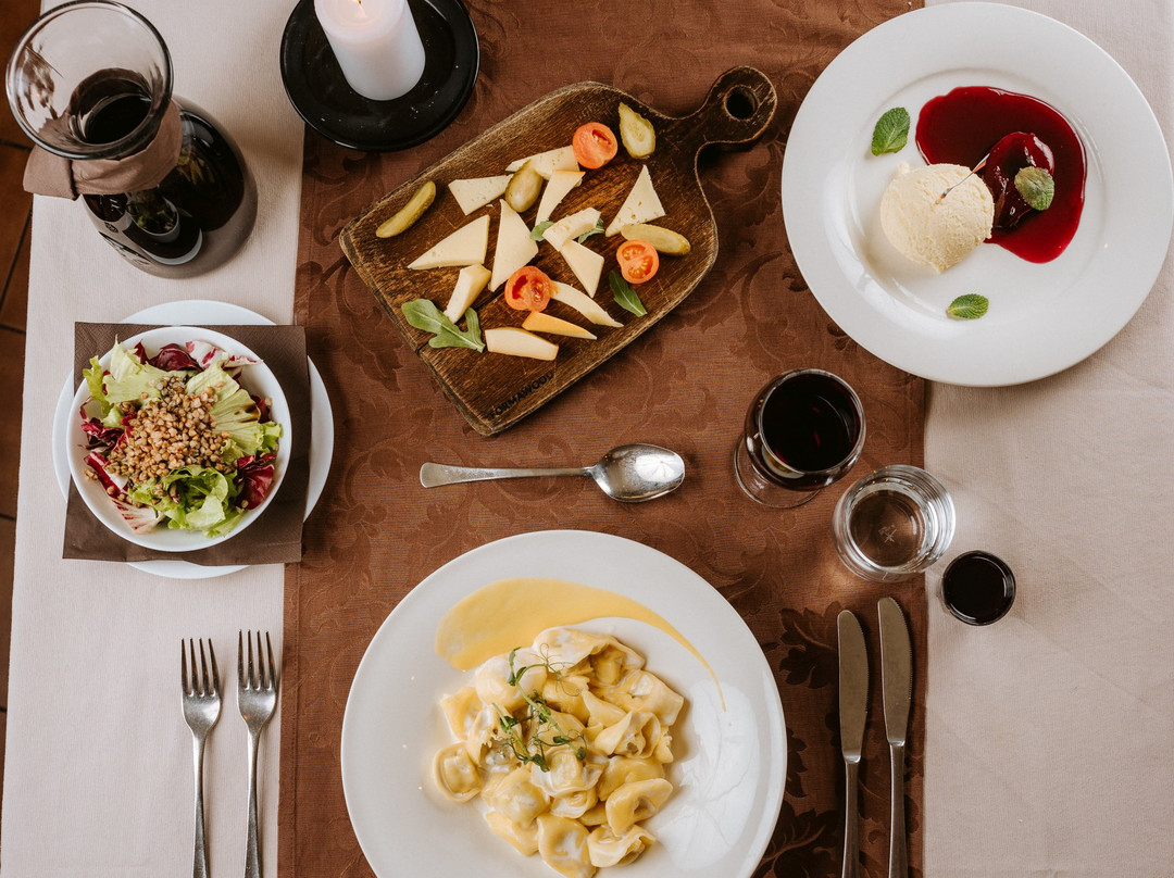 Traditional Slovenian Evening-卢布尔雅那必去景点