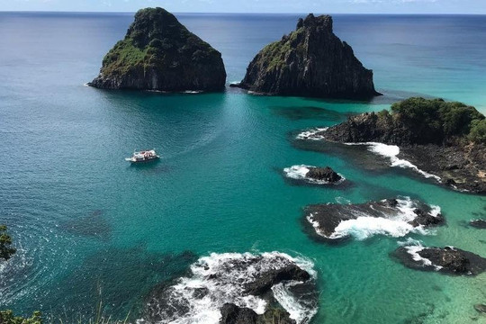 Costa Noronha-费尔南多-迪诺罗尼亚群岛必去景点