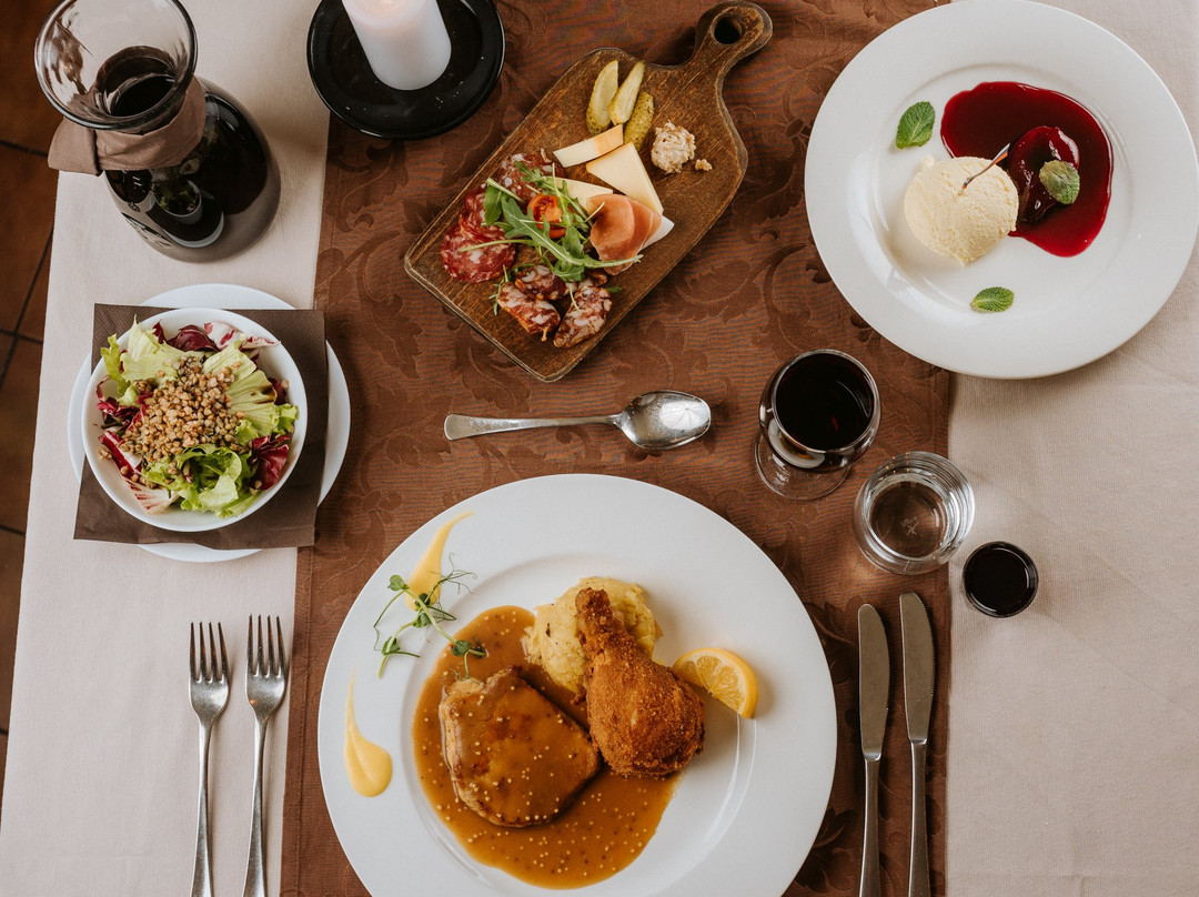 Traditional Slovenian Evening-卢布尔雅那必去景点