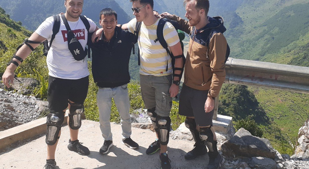 Phuot Motorbikes and Tours景点图片