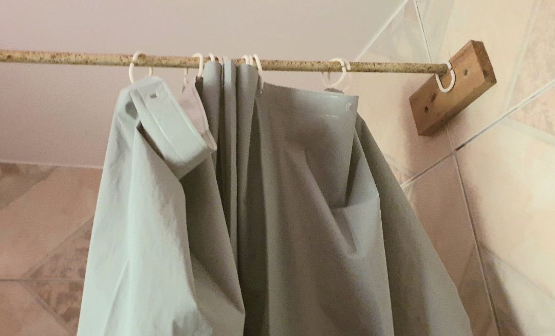 Les Pieds dans l'Eau主图