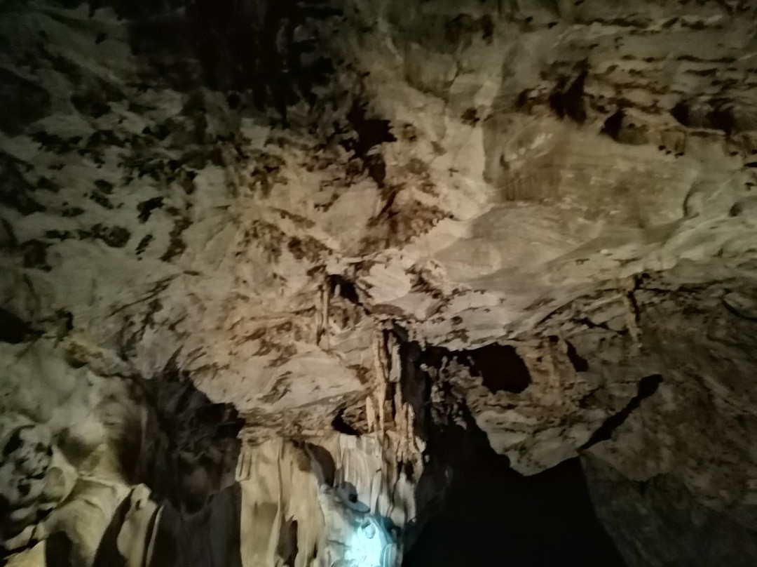 Kamin Cave景点图片
