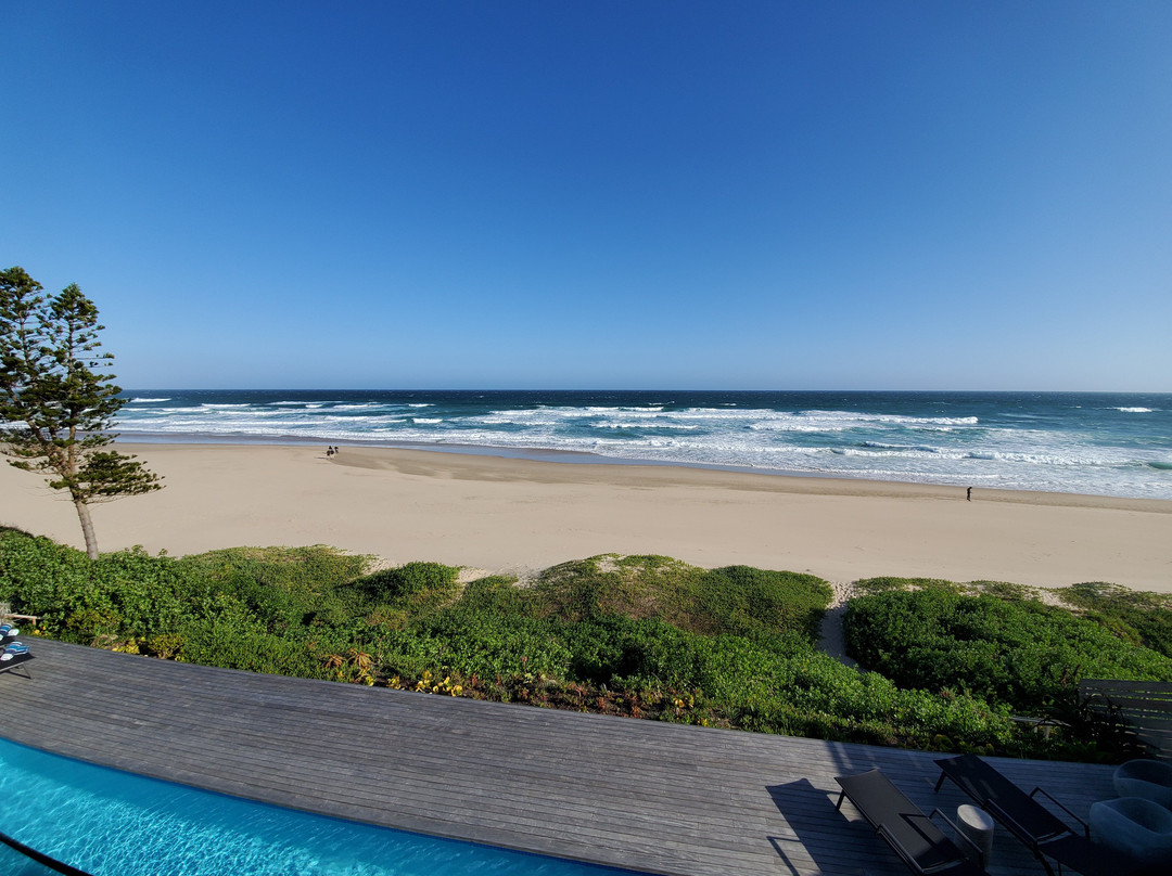 Escape To The Beach主图