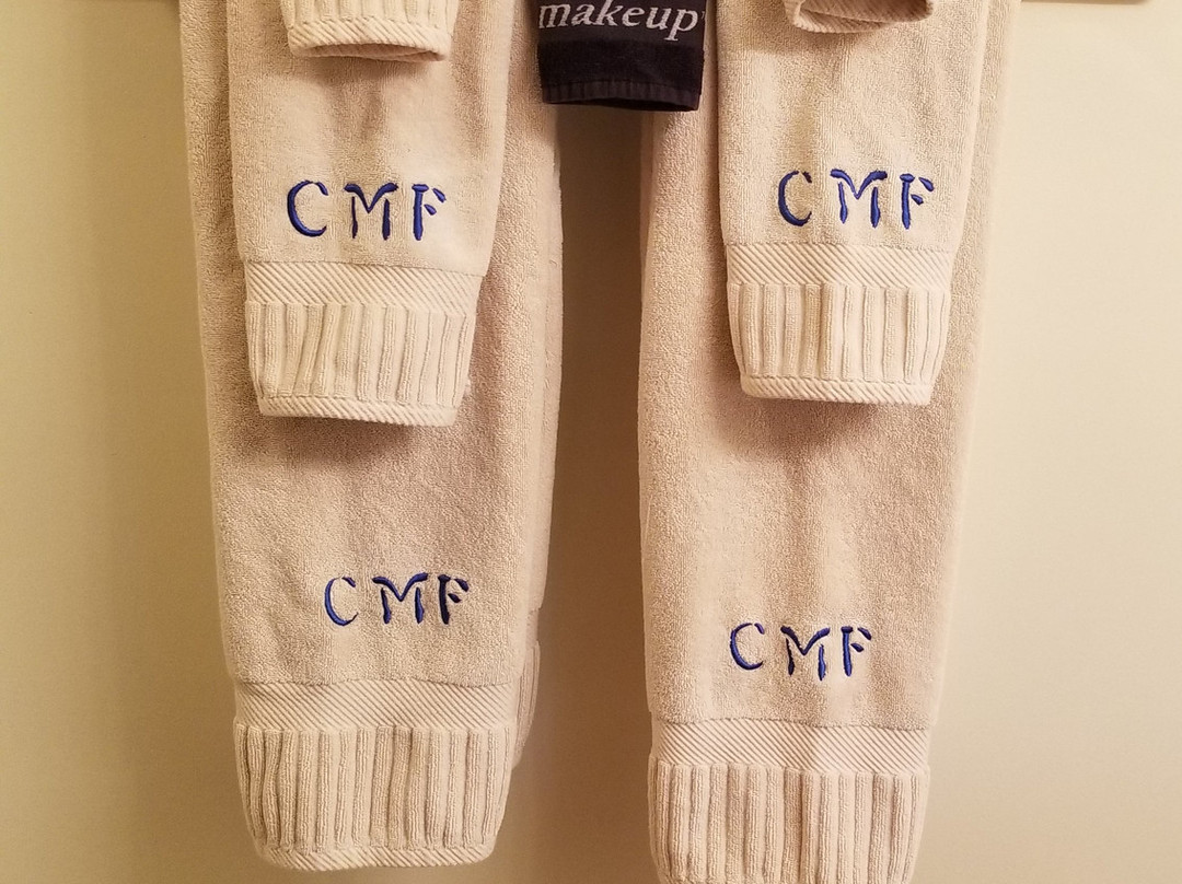 ​Cold Moon Farm主图