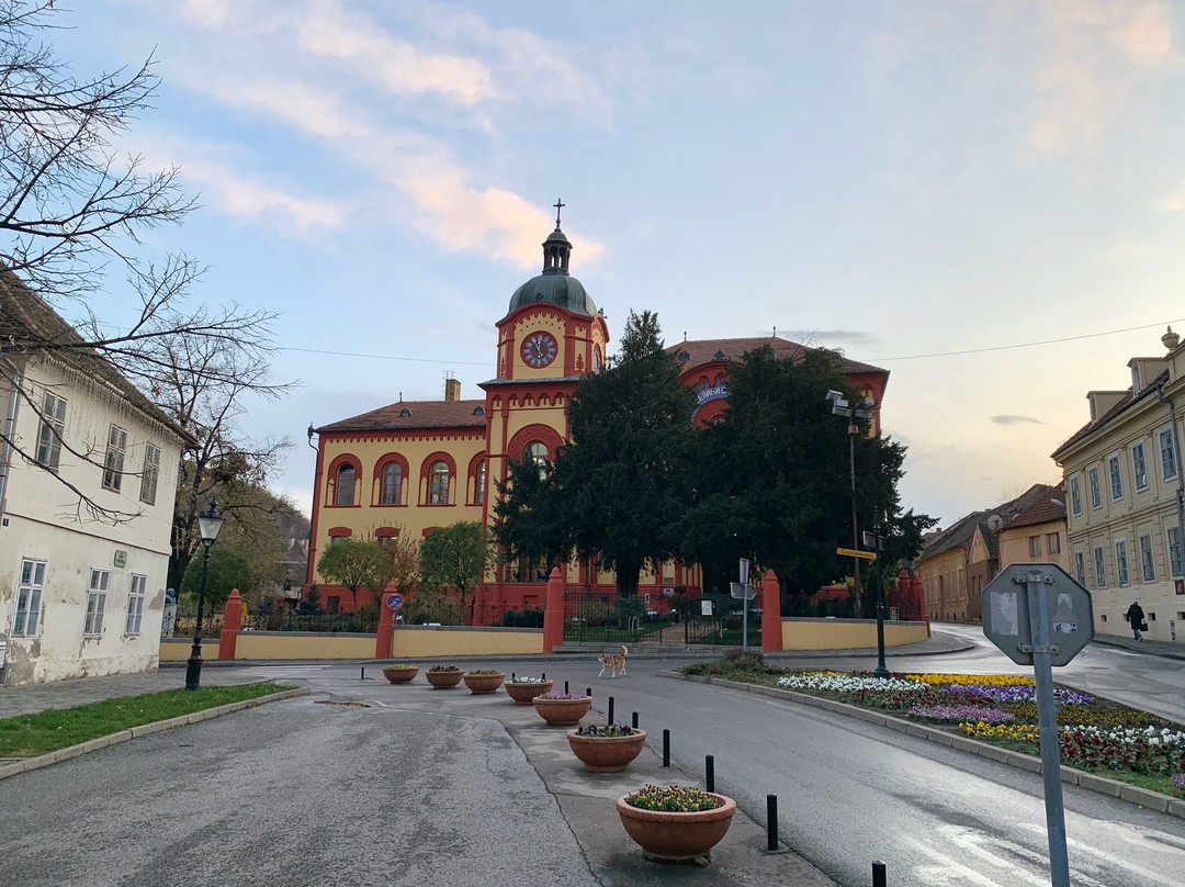 The Grammar School (Gymanzium)景点图片