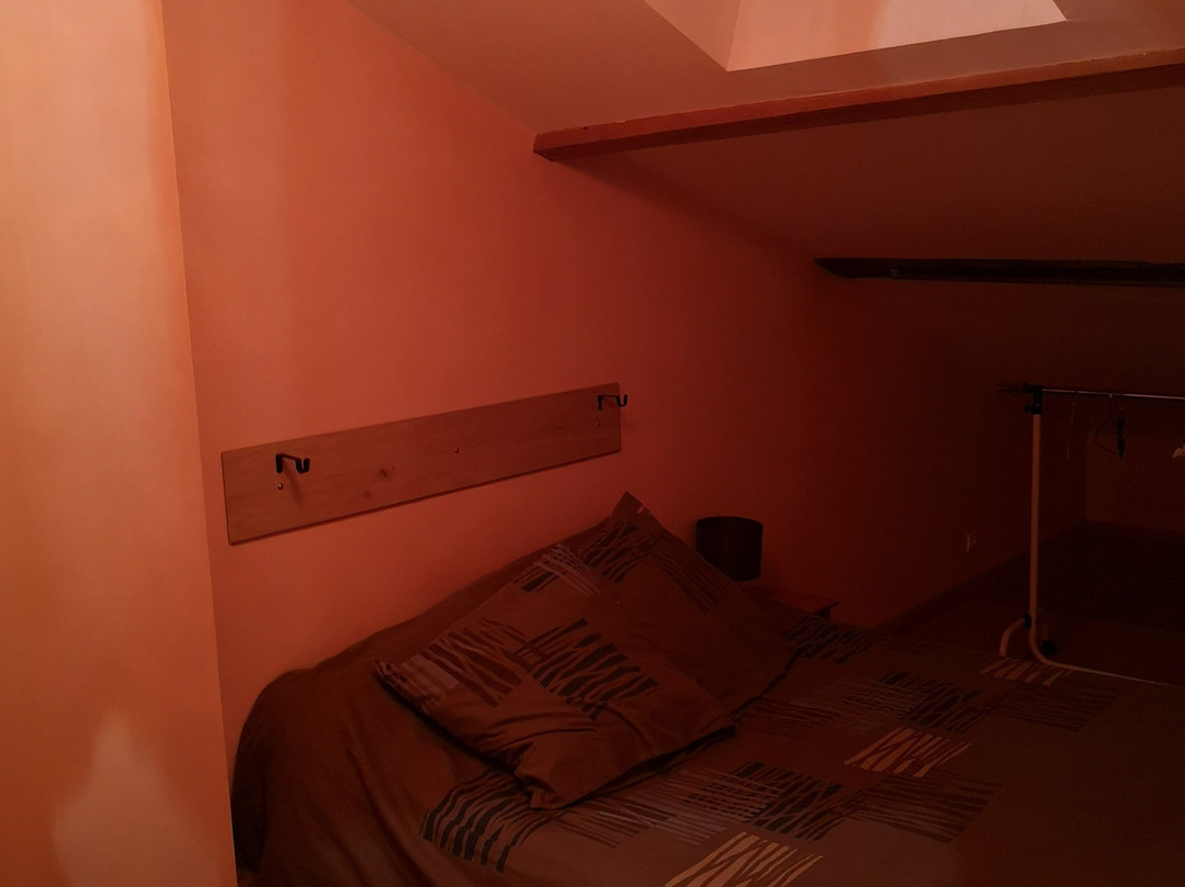 Sous la Tonnelle主图