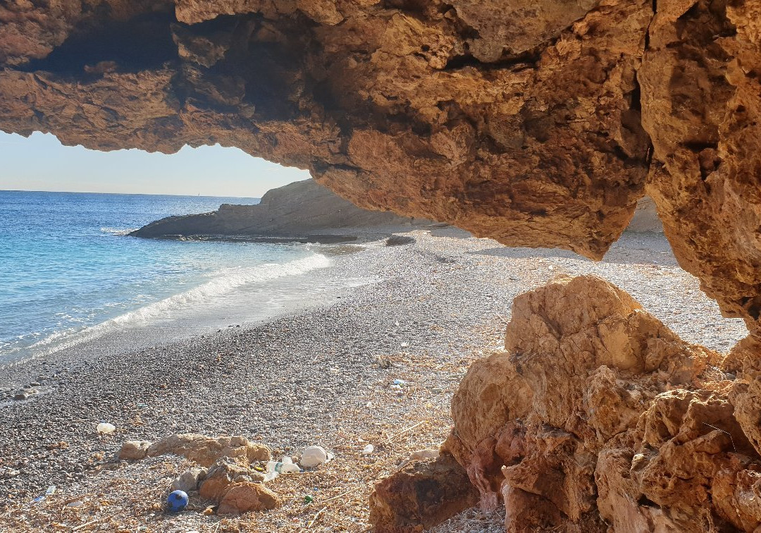 Cala Salitrona景点图片