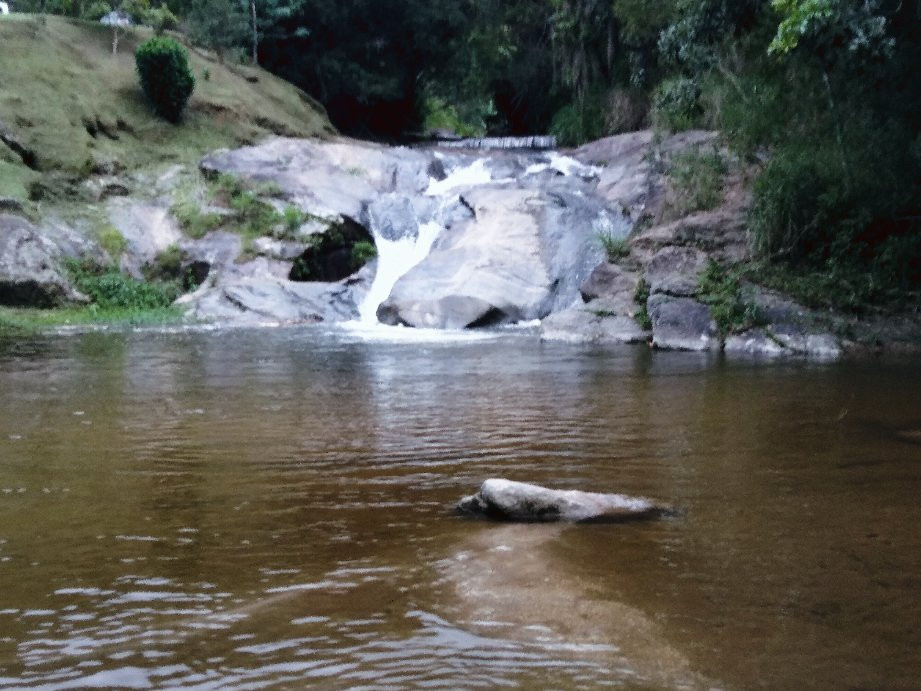 Cachoeira Poço Belo景点图片