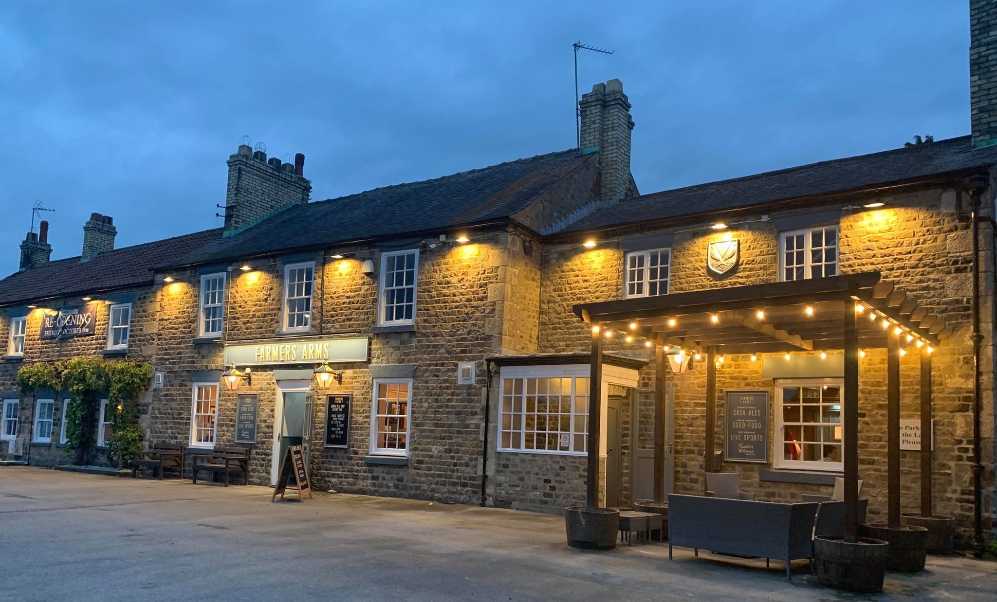 The Farmers Arms-官方