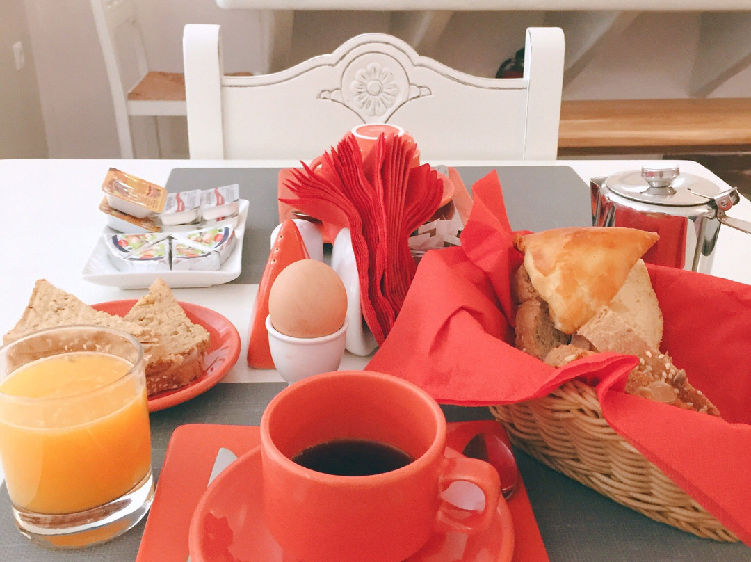 歌诗达海滨别墅酒店主图