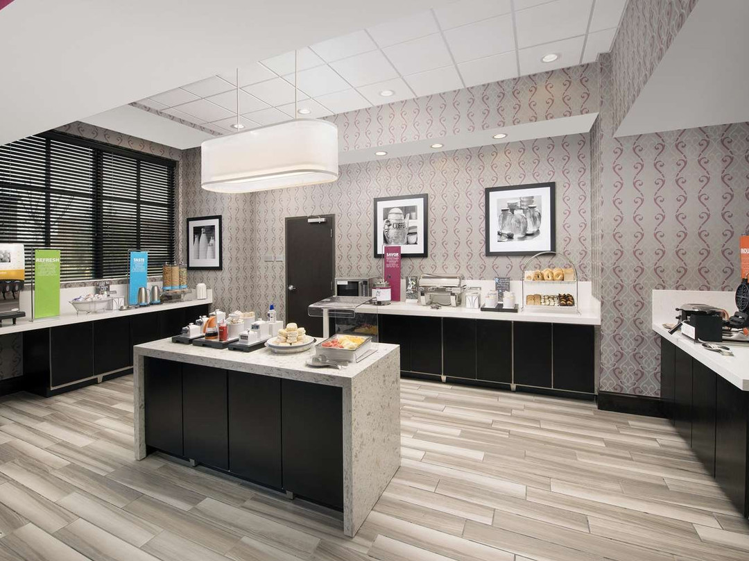 Hampton Inn Huntsville/village Of Providence主图