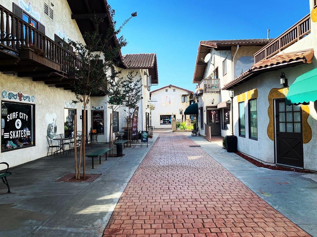 Old World Village-亨廷顿海滩必去景点