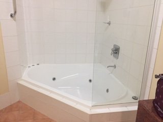 Golden Guitar Motor Inn-浴室