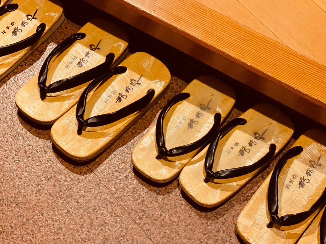 花水庭酒店主图