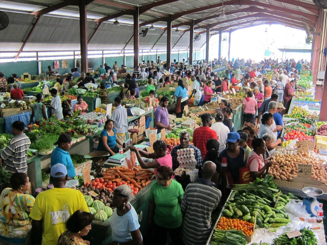 Talparo旅游景点-Tunapuna Market