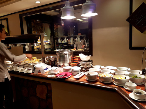 水畔岛屿酒店主图