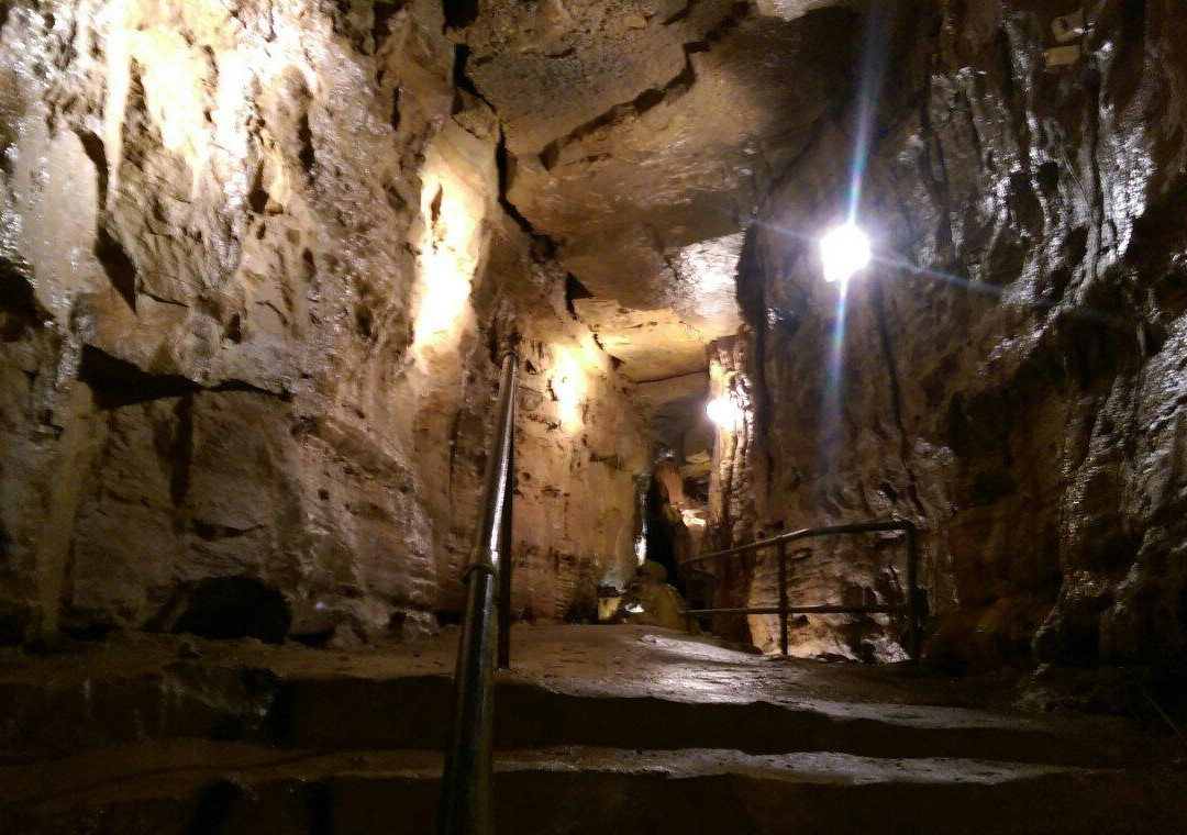 Bellefontaine旅游景点-Zane shawnee caverns