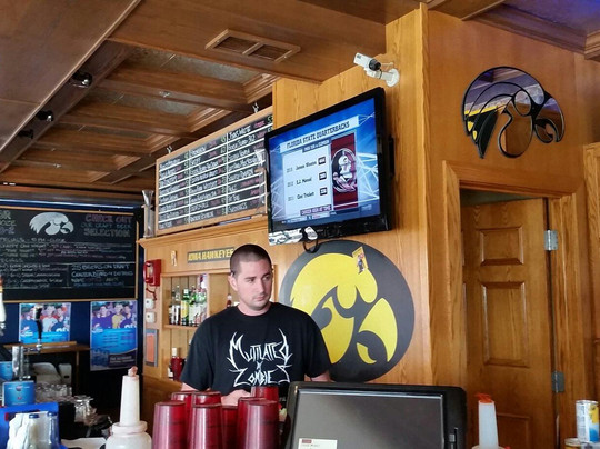 East Dubuque旅游景点-Lot One