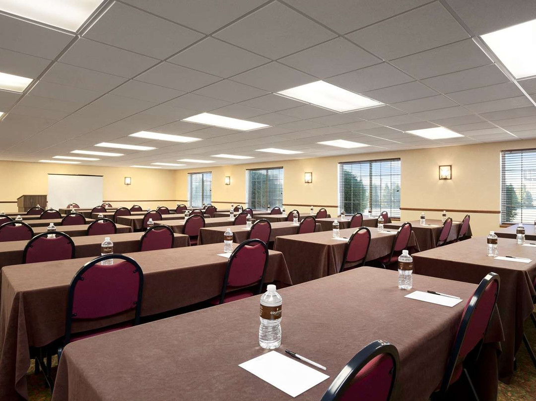 Country Inn & Suites by Radisson, Bismarck, ND主图