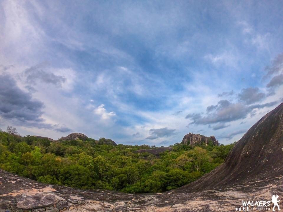 Kudumbigala Monastery-阿鲁甘湾必去景点