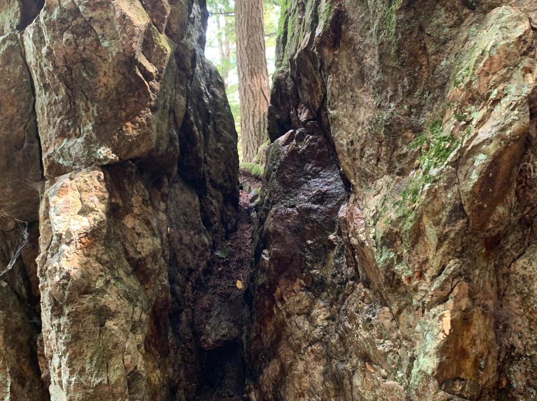 Bear's Den-New Salem必去景点