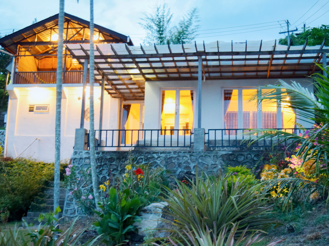 The Hawk's Nest Resort