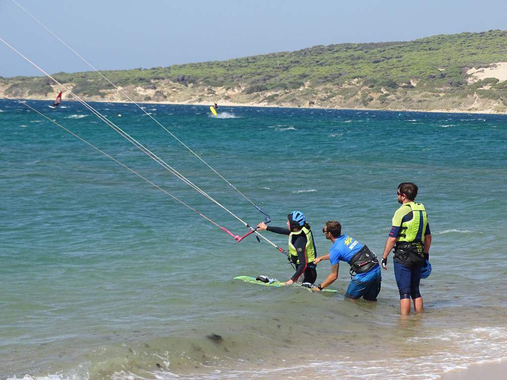 Kite School 100% Fun景点图片