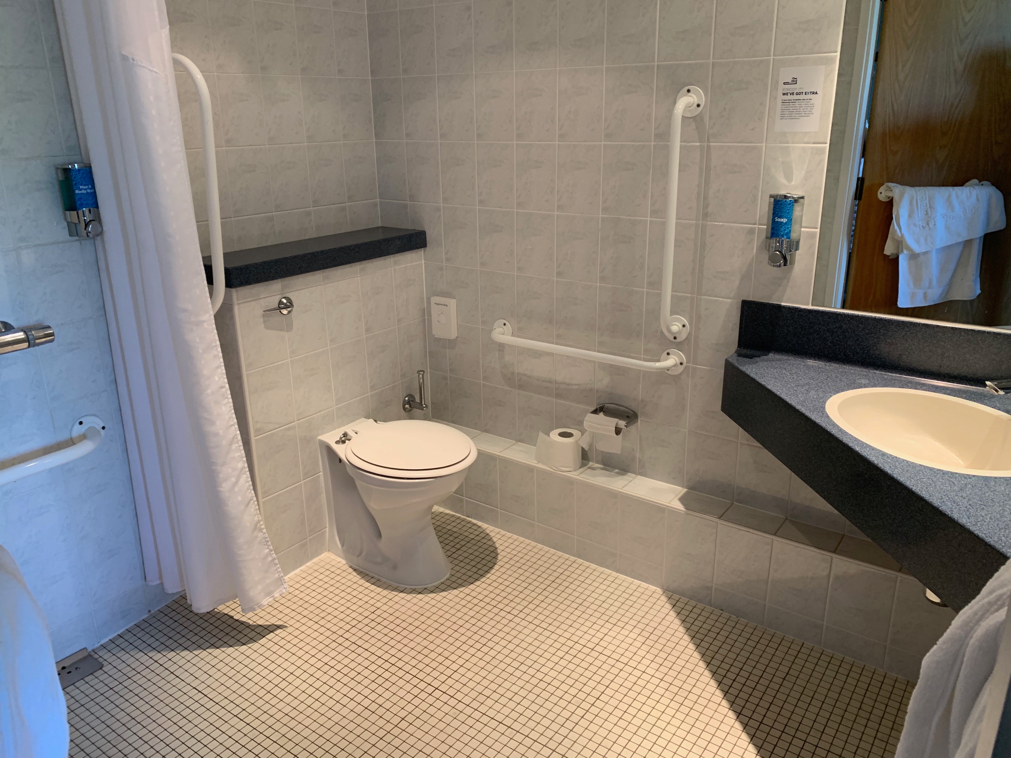 Holiday Inn Express Swindon West By IHG-浴室