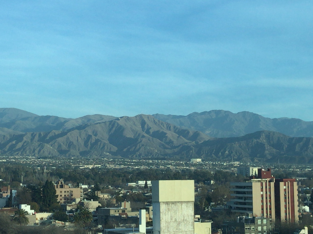 Diplomatic Hotel主图