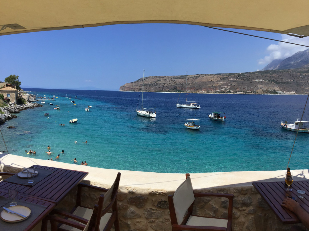 皮尔戈斯玛维罗米恰利酒店主图