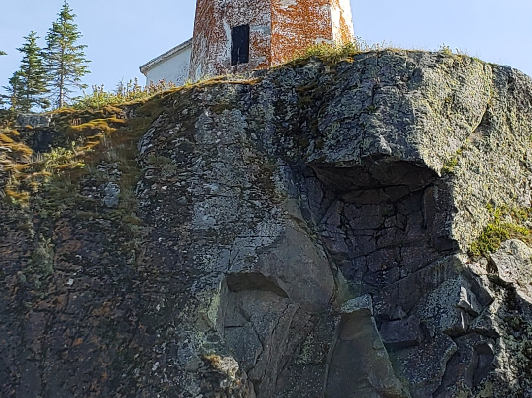 Discovery Charters-Rossport必去景点