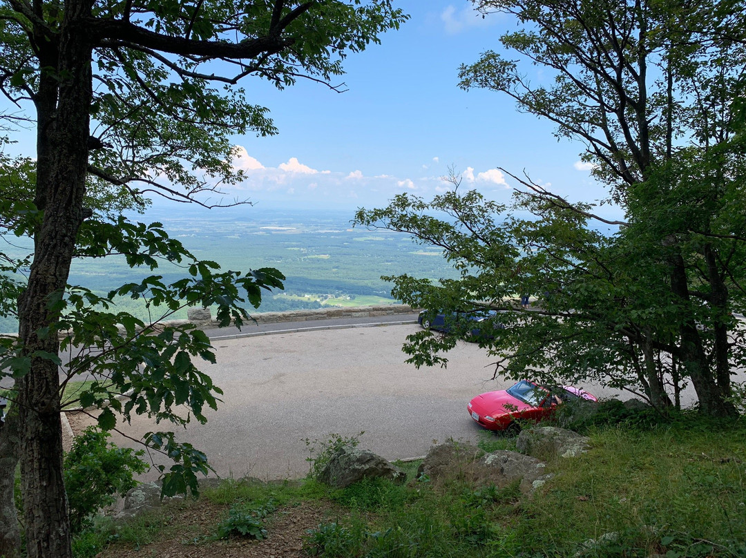 Raven's Roost Overlook-Lyndhurst必去景点