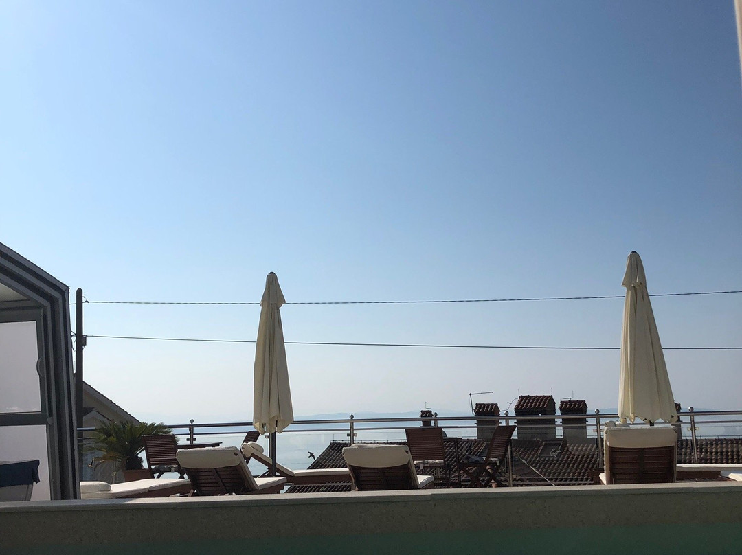 Villa Roses Apartments & Wellness主图