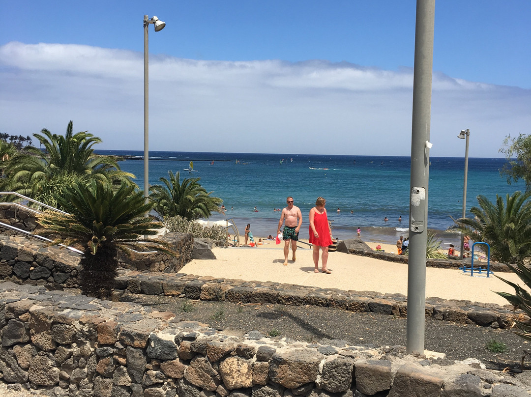 Playa de las Cucharas景点图片