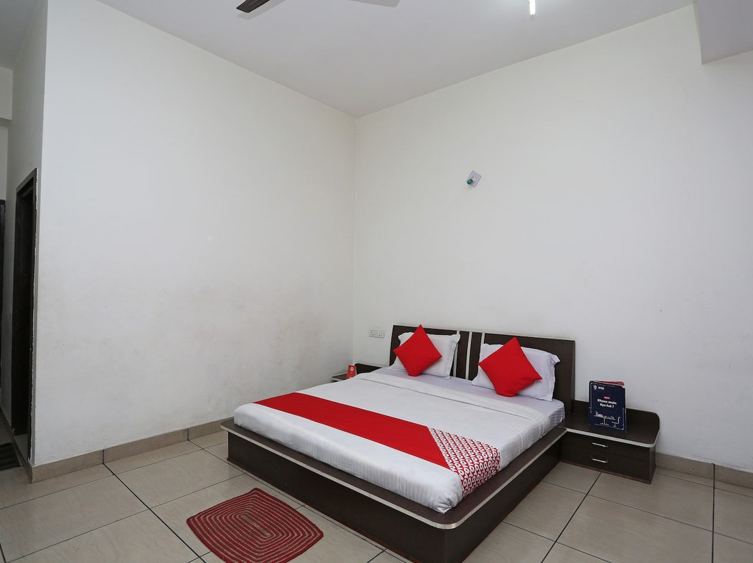 Hotel Blue Sapphire主图