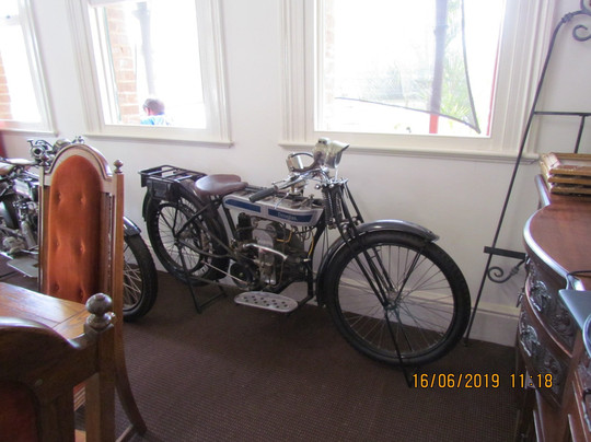 Railway Hotel Ravenswood主图