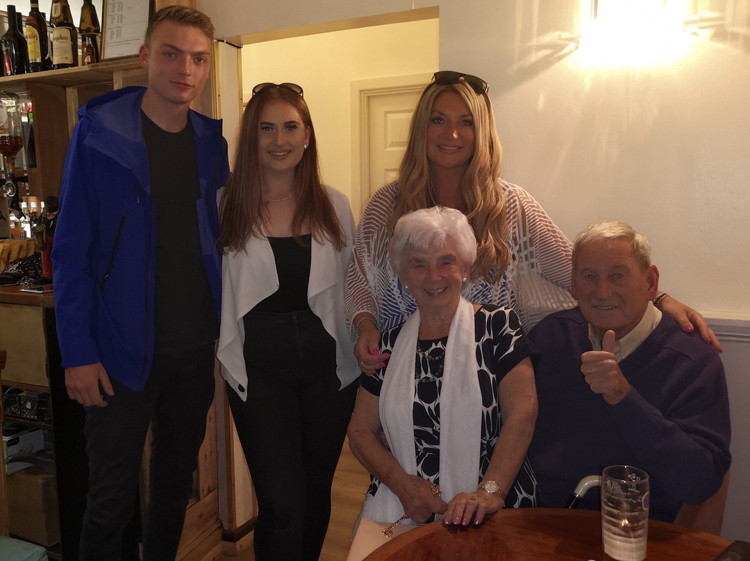 蓝钥匙酒店主图