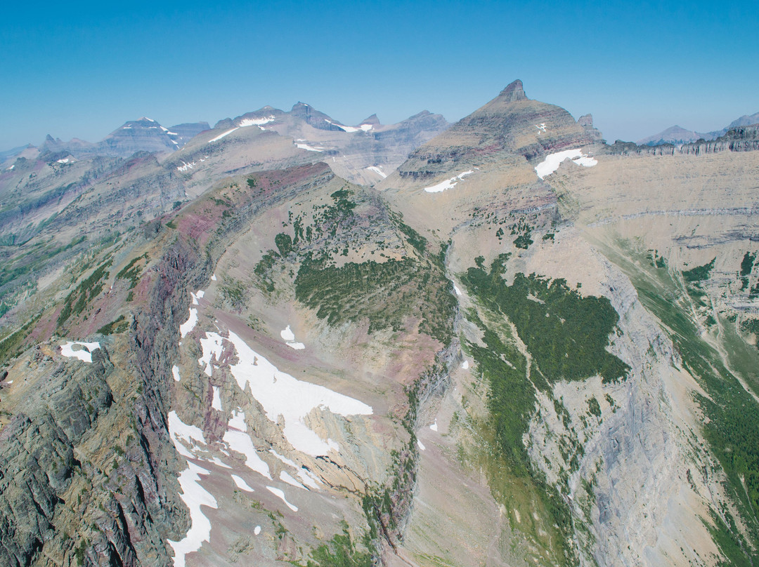 Swiftcurrent Pass Hike景点图片