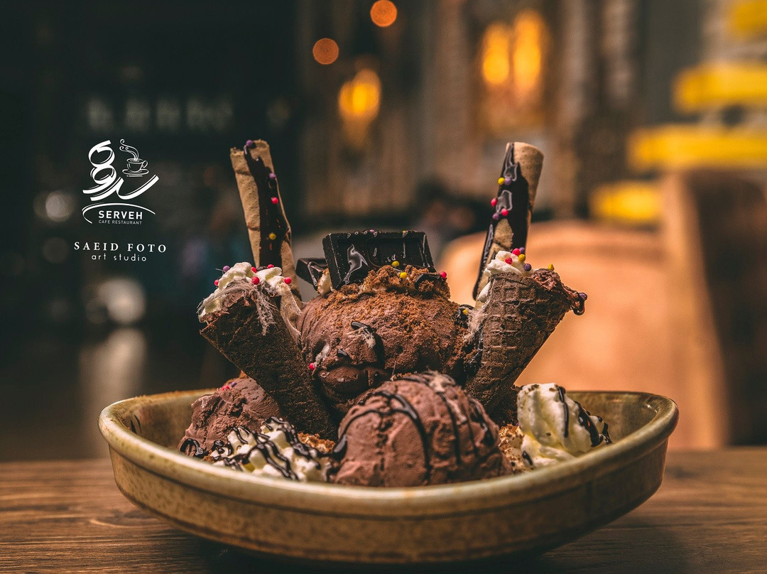 Kermanshah餐馆和美食-Serveh Cafe