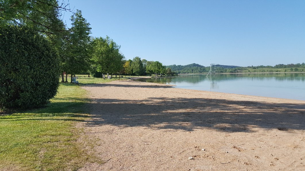 Plage du Grand Lac de Clairvaux-Clairvaux-les-Lacs必去景点