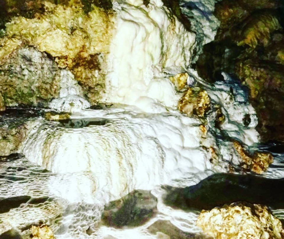 Cantabon Cave-锡基霍尔岛必去景点