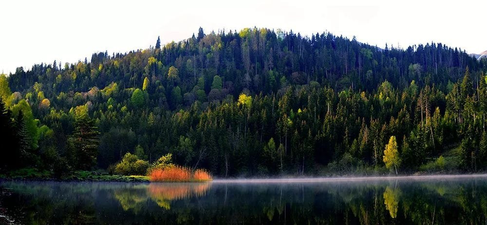 Kakhisi Lake景点图片