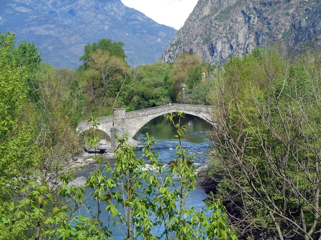 Ponte di Echallod景点图片