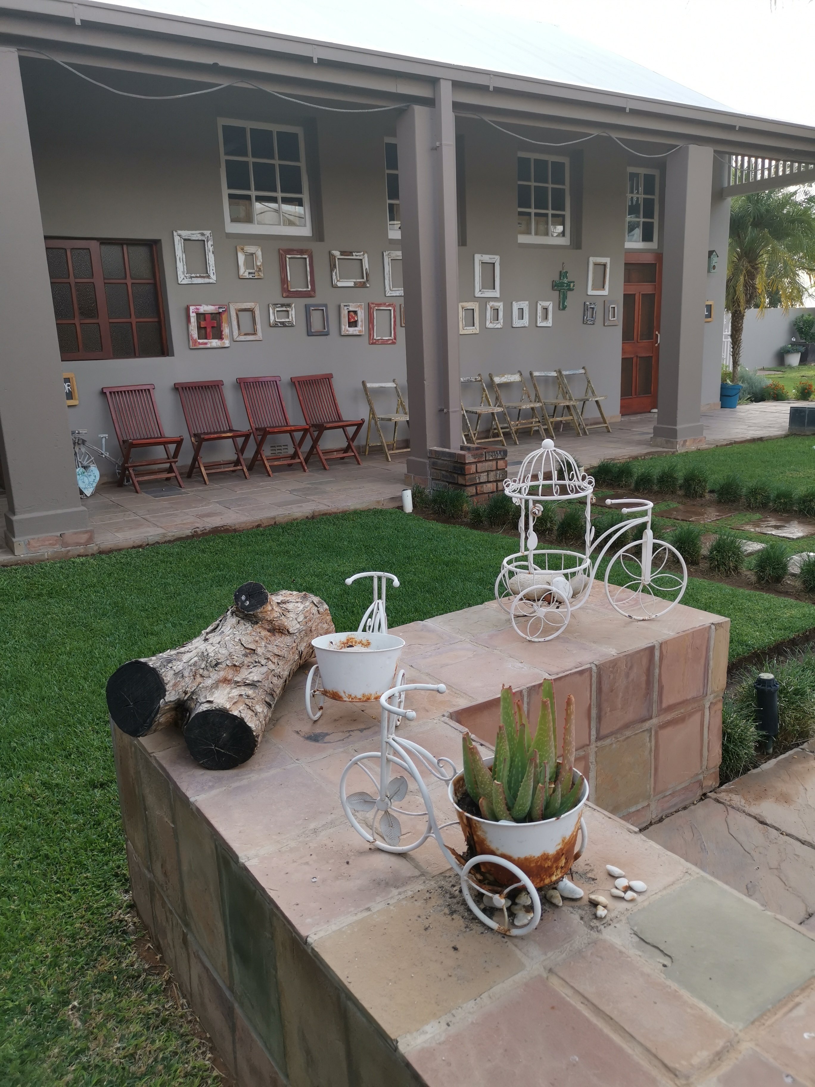 Ou Skool Guest House-portrait