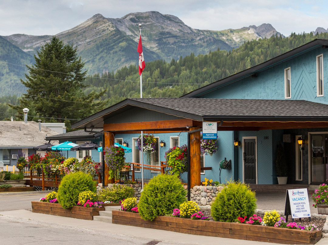 Red Tree Lodge主图