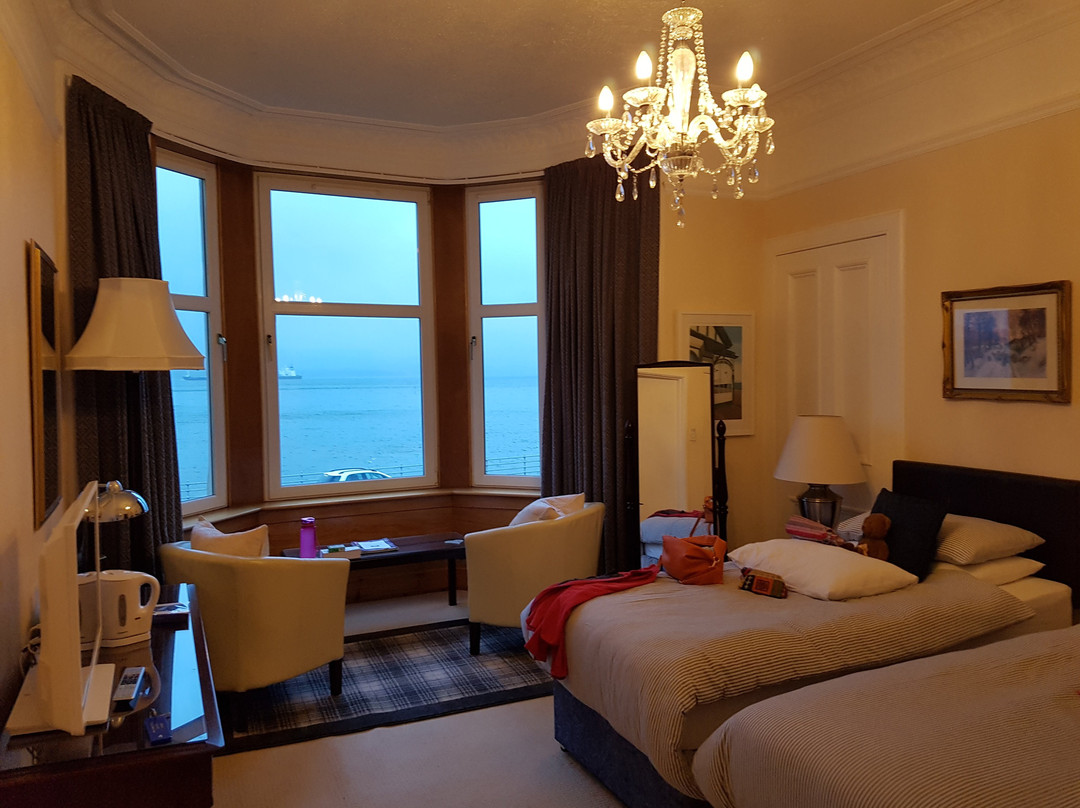 The Cedars Guest House主图