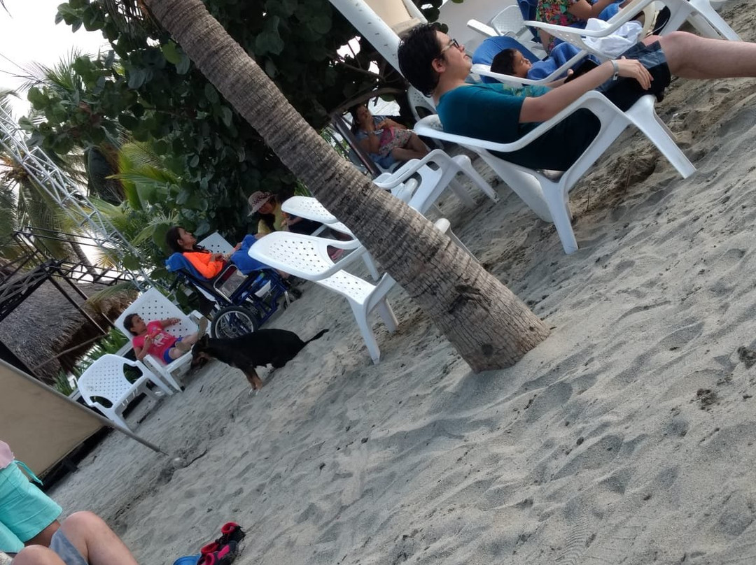 迪卡梅隆加里昂全包式酒店主图