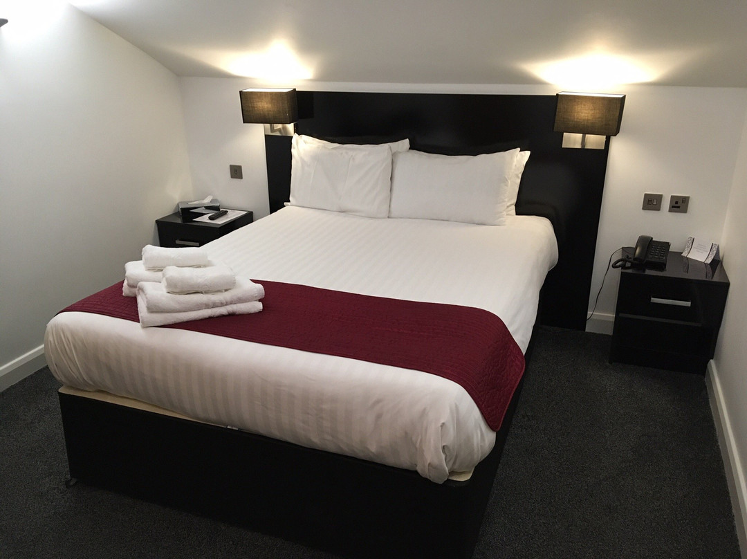 Oak Royal Hotel主图