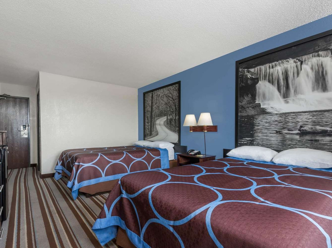 Super 8 by Wyndham Columbus主图