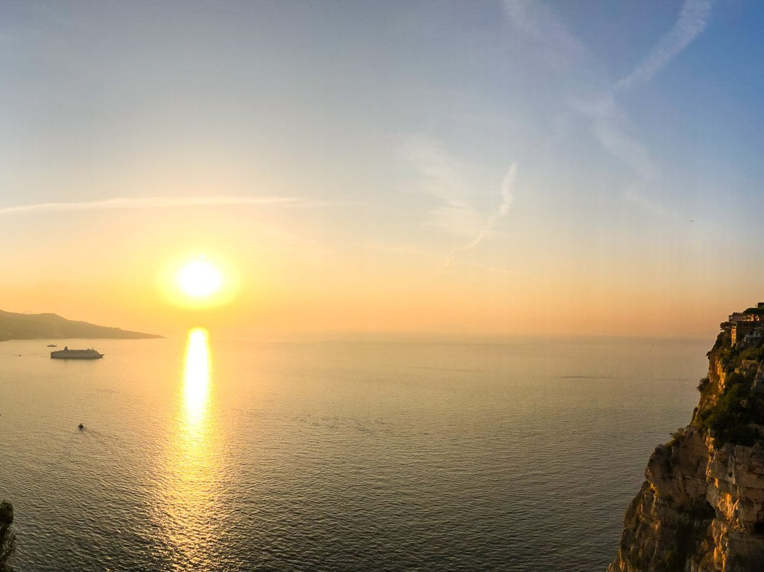 Amalfi Car Service-阿马尔菲必去景点